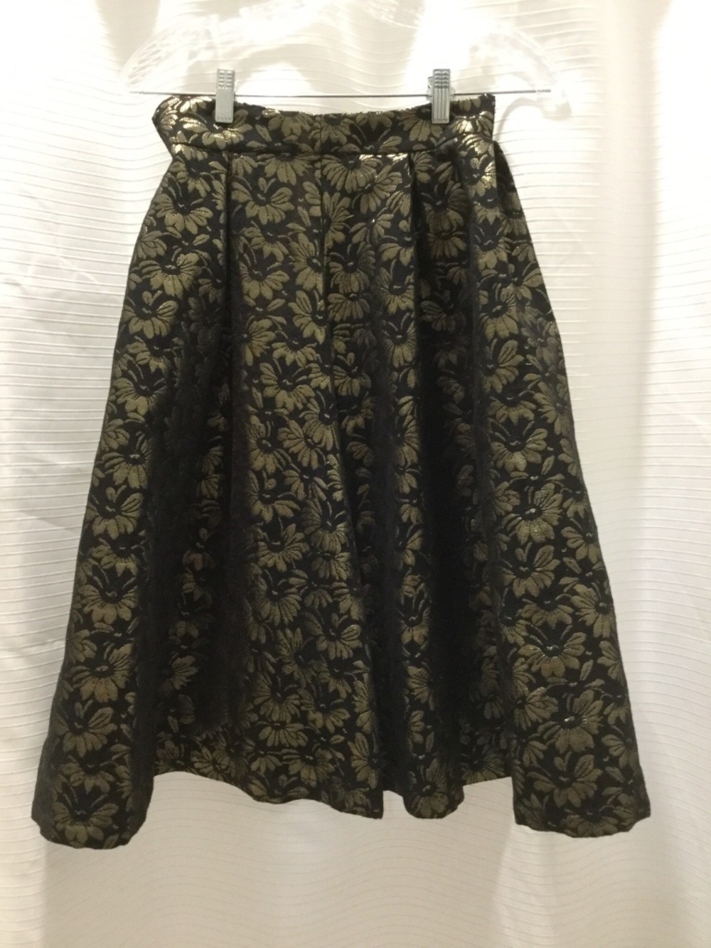 Shein black and gold skirt. Size XS.